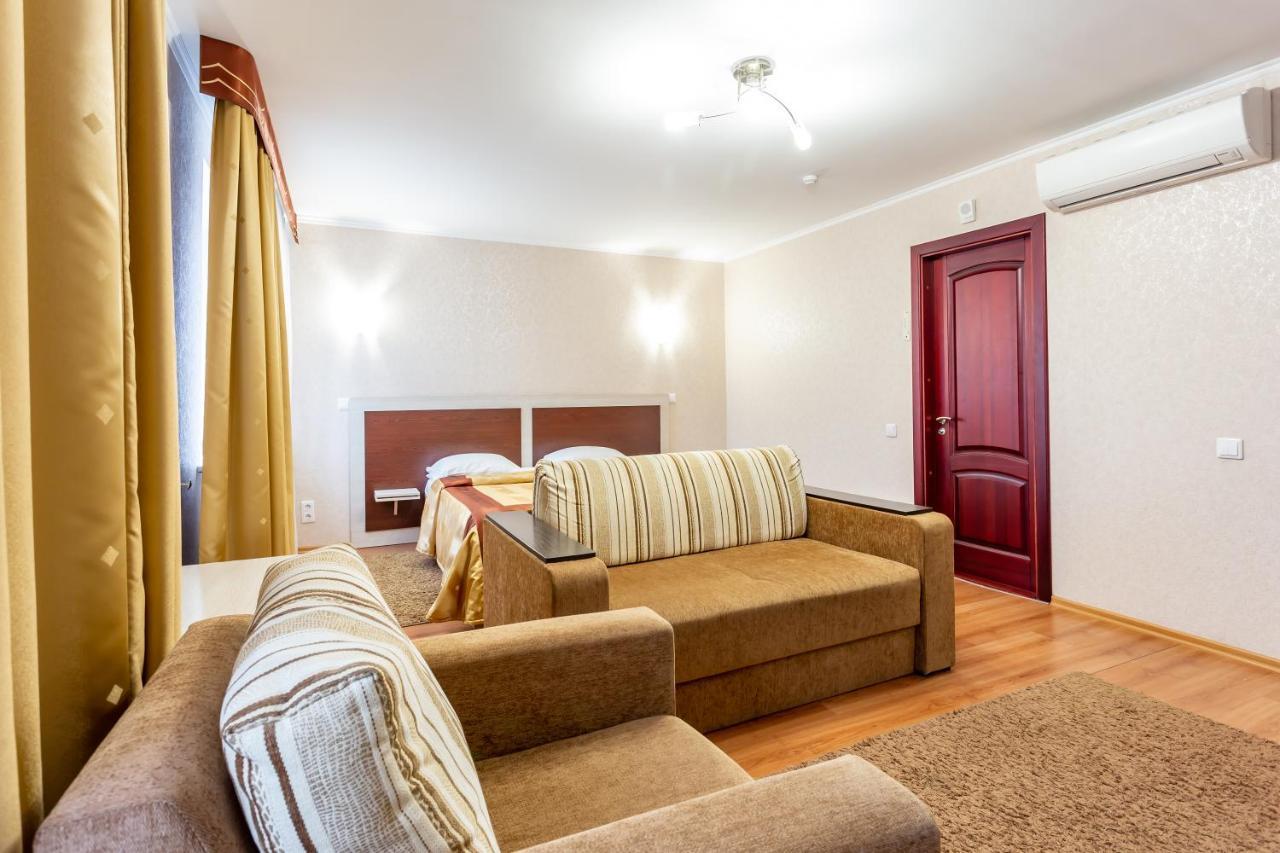 Nadzeya Hotel Gomel Ngoại thất bức ảnh